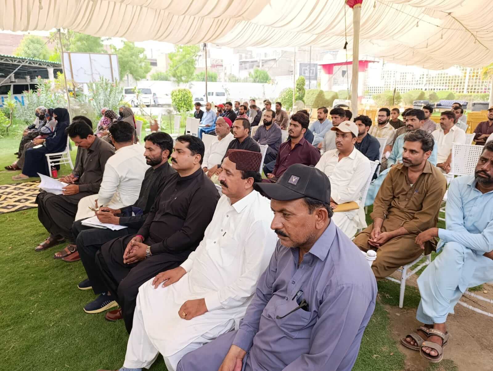 Khuli Kachehri with Vaccinators – District Sukkur — photo 12